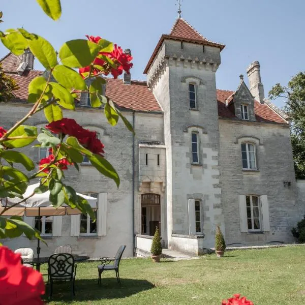 塞勒斯城堡宫旅馆，位于Virollet的酒店