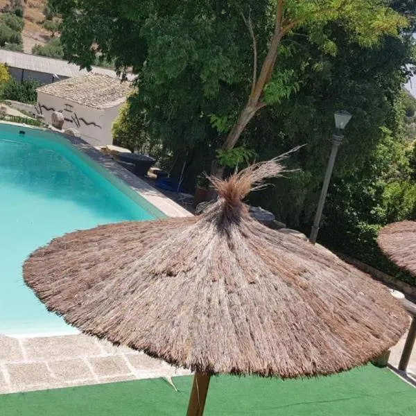 Cortijo el Chorreadero en Parque Natural Sierra de Cazorla，位于Los Rosales的酒店