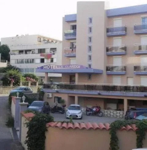克拉里奇酒店，位于Casalabriva的酒店