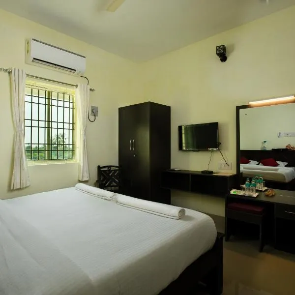 Srichand Business Class Rooms，位于Kadambattūr的酒店