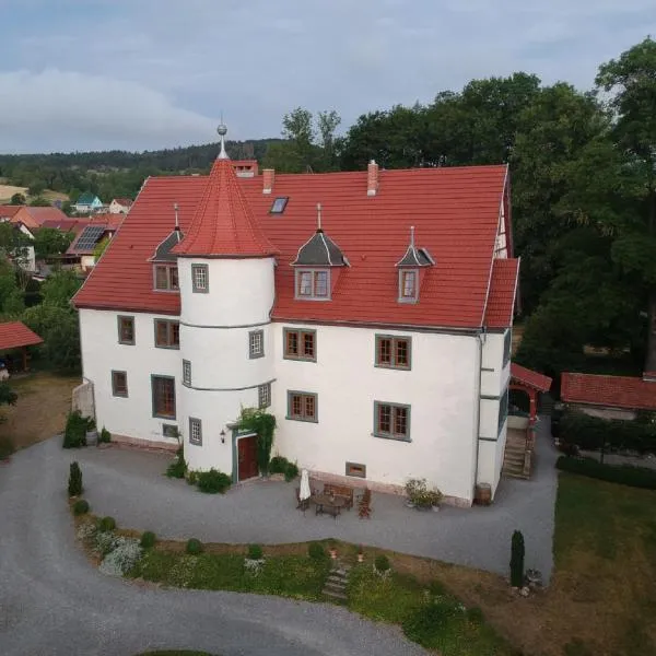 Schloß Roßdorf Ferienwohnungen & Camping，位于Roßdorf的酒店