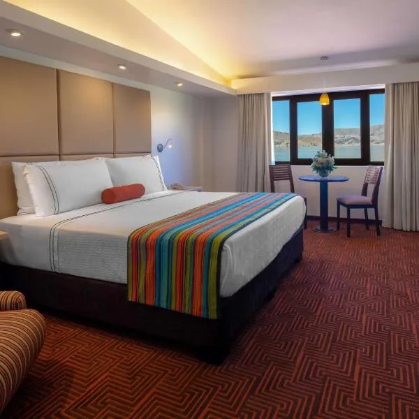 普诺德尔印加圣淘沙集团酒店，位于Uros的酒店