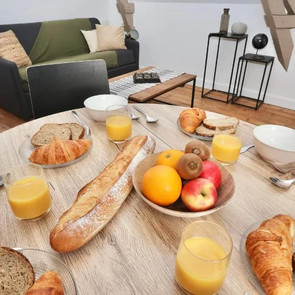 Napoléon Gare 7 T2 Dernier Etage ByLocly，位于蓬蒂维的酒店