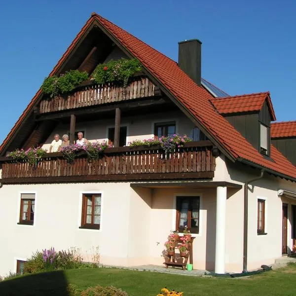 Gästehaus Gertraud，位于Wondreb的酒店