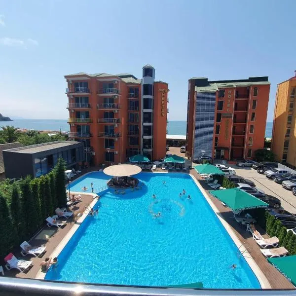 Hotel Neptun Kvariati，位于卡瓦拉提的酒店