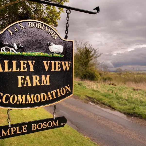 Valley View Farm Holiday Cottages，位于厚比的酒店