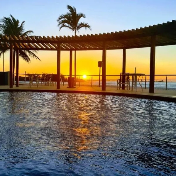 EXCELENTE APARTAMENTO ENTRE A LAGOA E O MAR!!!,位于阿拉亚尔-杜卡布的酒店