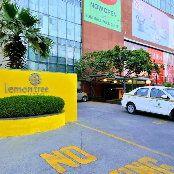 考夏姆比东德里购物商场柠檬树酒店，位于加济阿巴德的酒店