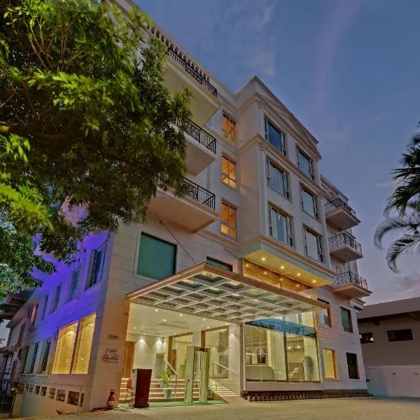 The Fern Residency Hubballi，位于达尔瓦德的酒店