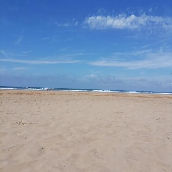 TANGER beach，位于Al Houara的酒店