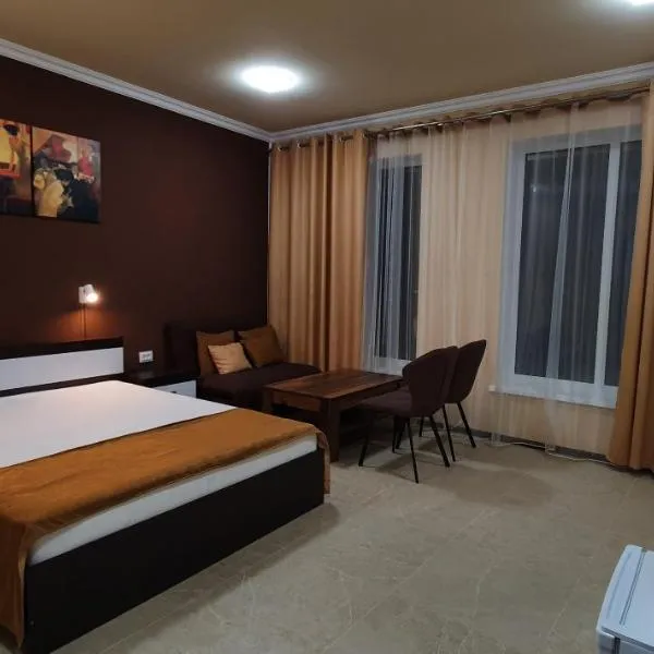 SleepRestFly，位于鲍里斯皮尔的酒店