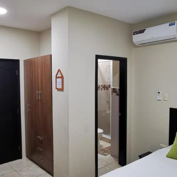 Apartamento habitación ejecutiva，位于曼塔的酒店