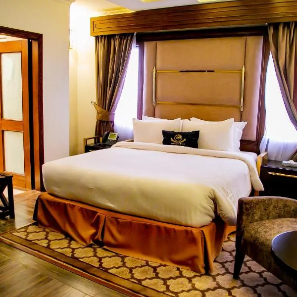 Saffron D'or Hotels，位于拉合尔的酒店