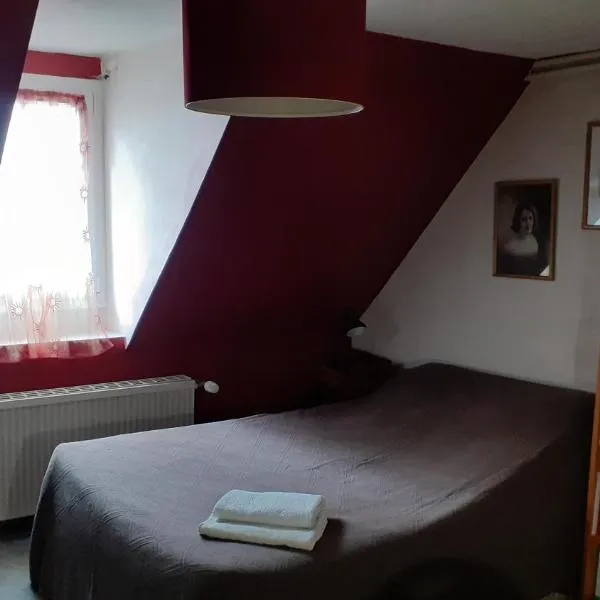 Chambres confortables à deux pas du centre de Montoire，位于Les Hayes的酒店