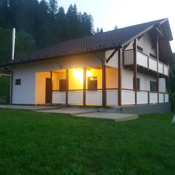 Andrhouse，位于Chërnaya Rechka的酒店