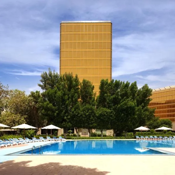 Radisson Blu Hotel, Doha，位于多哈的酒店
