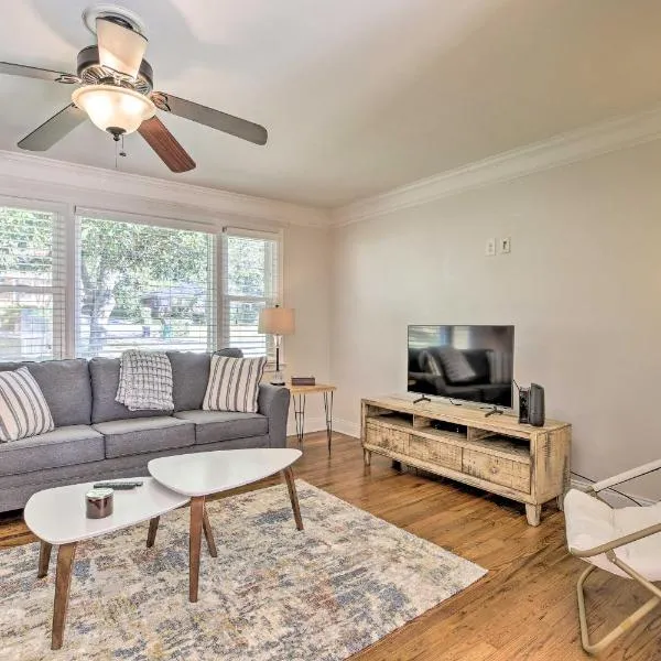 Contemporary Athens Home Less Than 2 Miles to UGA!，位于阿森斯的酒店