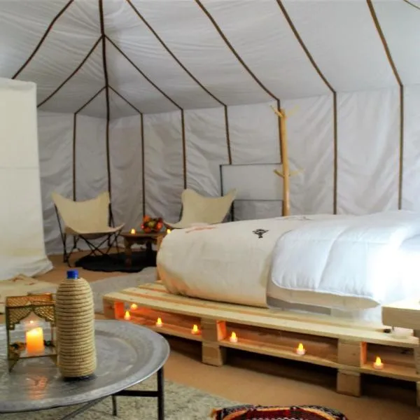 Merzouga Bohemian Camp，位于梅尔祖卡的酒店
