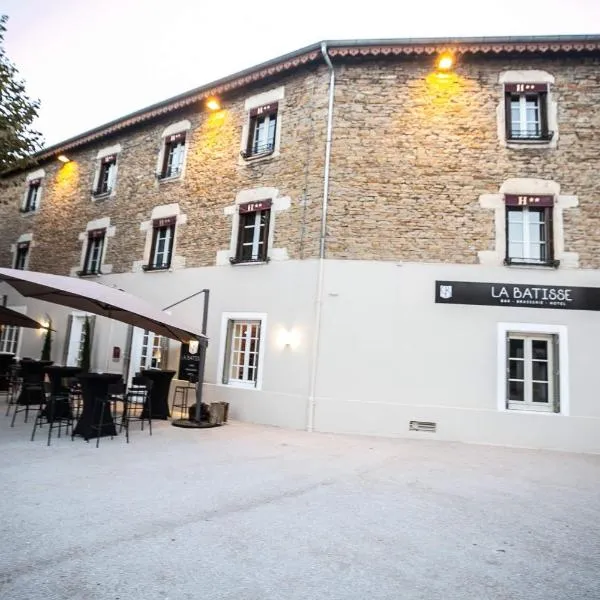 Hôtel La Batisse，位于Siccieu-Saint-Julien-et-Carisieu的酒店