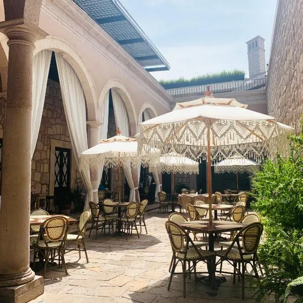 Casa Vieja Hotel Boutique，位于莫雷利亚的酒店