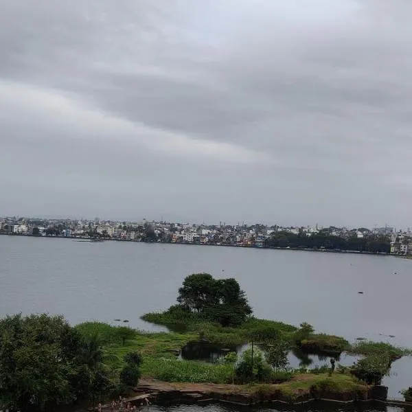 Rankala Lakeview，位于戈尔哈布尔的酒店
