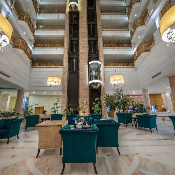 马哈巴皇家塞勒姆酒店 - 仅限家庭，位于苏塞的酒店