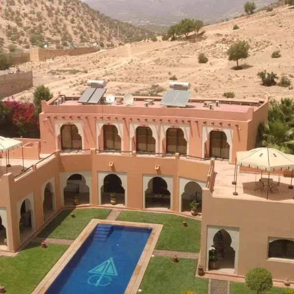 Riad Asmaa Agadir，位于伊莫泽德斯伊达欧塔纳尼的酒店