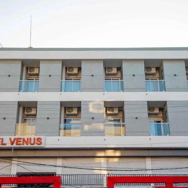 HOTEL VENUS，位于Veraval的酒店