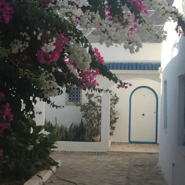 BUNGALOW El HOUDA，位于Hammamet Sud的酒店