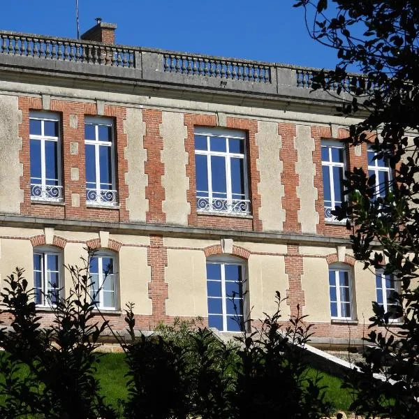 Demeure de la Garenne，位于Le Thoult-Trosnay的酒店