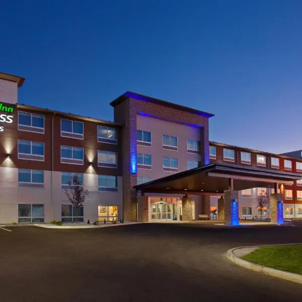 Holiday Inn Express & Suites - Moses Lake, an IHG Hotel，位于摩西莱克的酒店