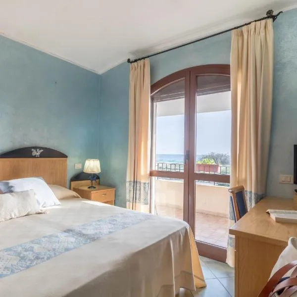 Hotel Villa del Mare Solanas，位于索拉纳斯的酒店