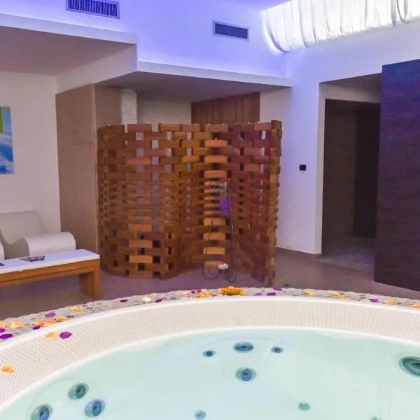 Baiamalva Resort Spa，位于切萨雷奥港的酒店