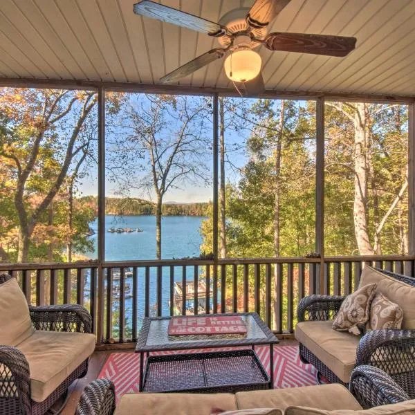 Lake Keowee Escape with Dock, Deck and Lake Access!，位于Six Mile的酒店