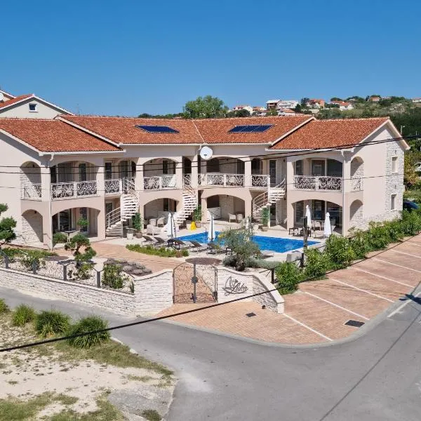 Villa Luka Lopar，位于洛帕的酒店