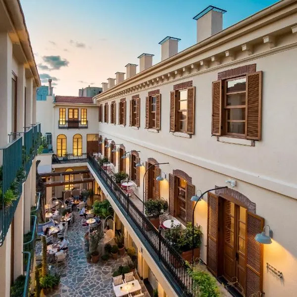 Ecole St. Pierre Hotel，位于伊斯坦布尔的酒店