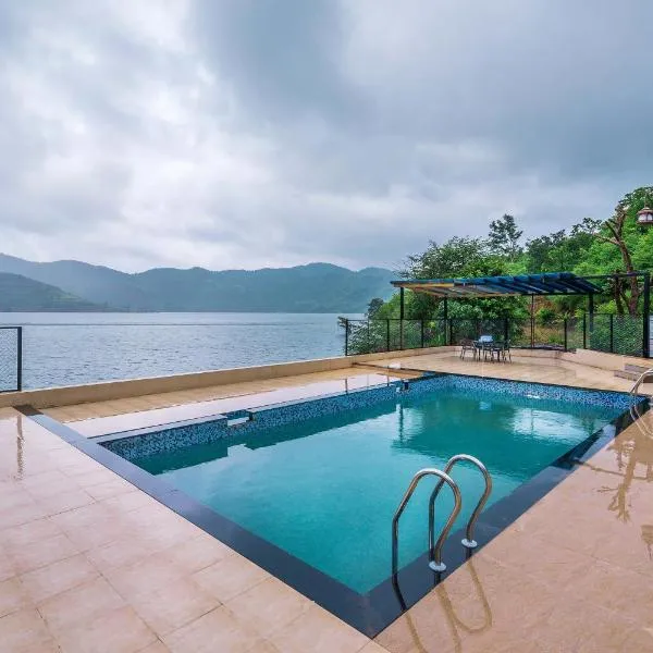 SaffronStays Riverdale, Mulshi - Lakefront villa with pool and mountain view，位于浦那的酒店