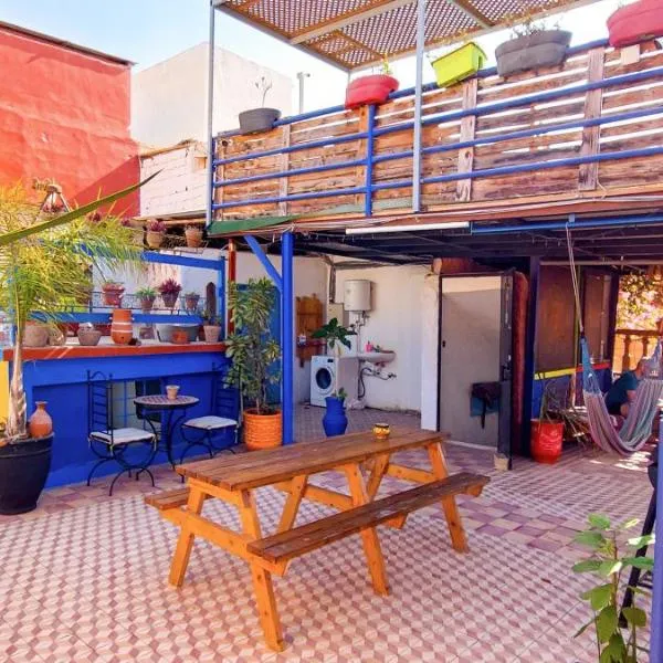 Sunset Surfhouse Morocco，位于塔姆拉赫特乌兹达尔的酒店