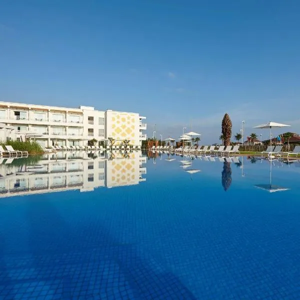 Radisson Blu Resort Saidia Beach，位于Oulad Zenati的酒店