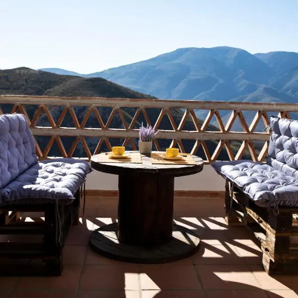 tuGuest Carataunas Apartment Alpujarra III，位于Carataunas的酒店