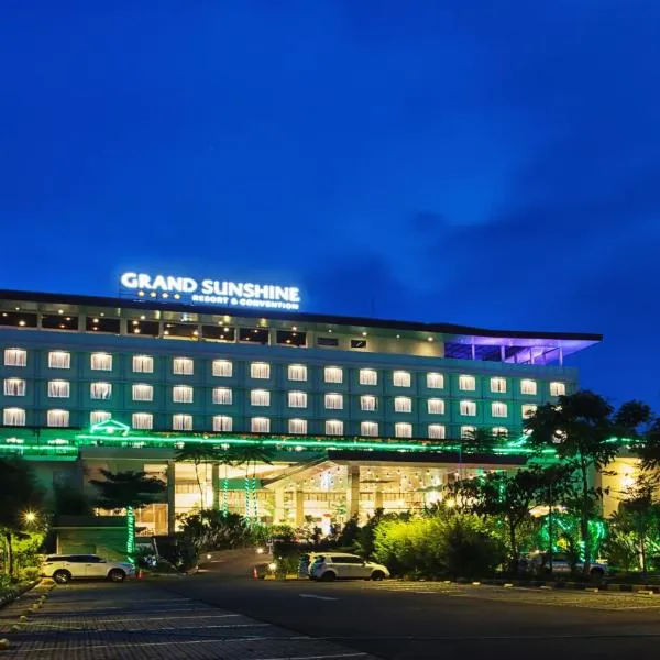 Grand Sunshine Resort & Convention，位于Malabar的酒店
