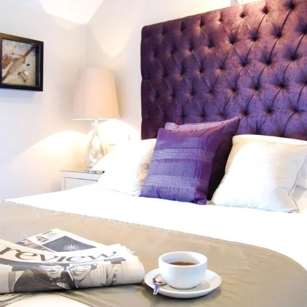 The Pheasant Pub at Gestingthorpe Stylish Boutique Rooms in The Coach House，位于Sible Hedingham的酒店