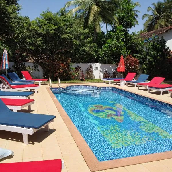Bluesea Beach Resort，位于坎多林的酒店