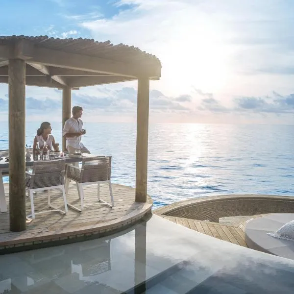 Intercontinental Maldives Maamunagau Resort with Club benefits by IHG，位于鲁阿环礁的酒店