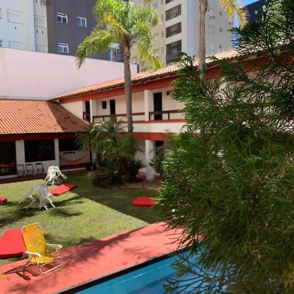 Hotel Praia Bonita，位于Capão Novo的酒店