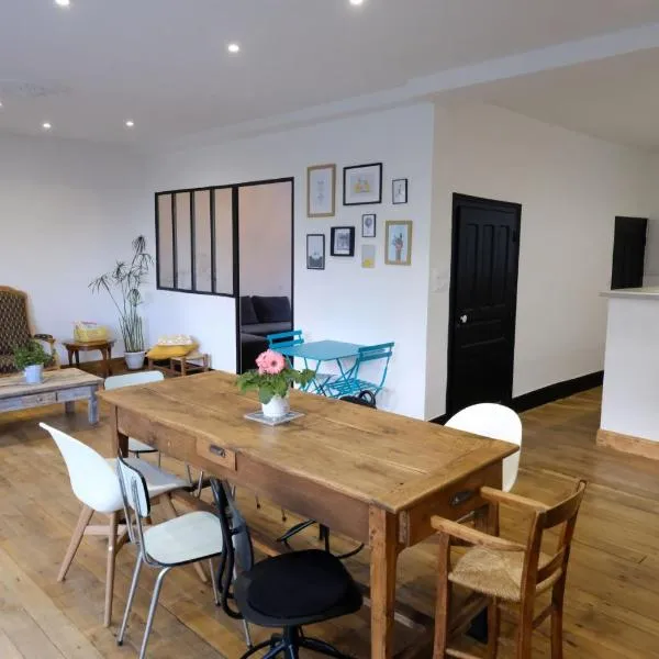 La Maison d'à coté，位于Naucelle的酒店