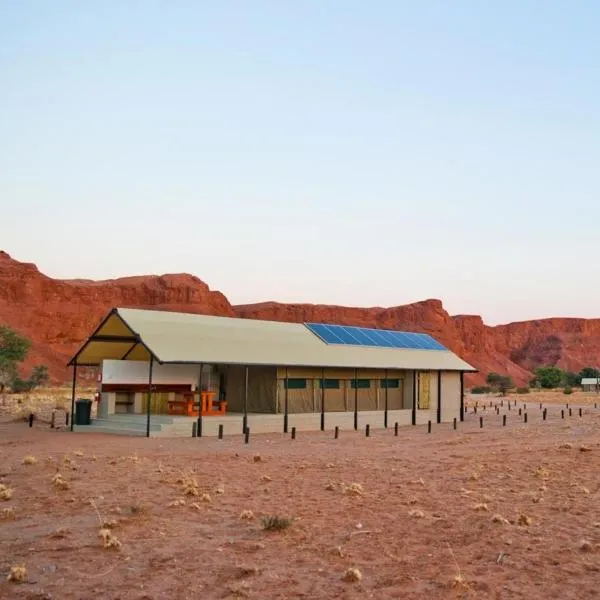 Namib Desert Camping2Go，位于索利泰尔的酒店