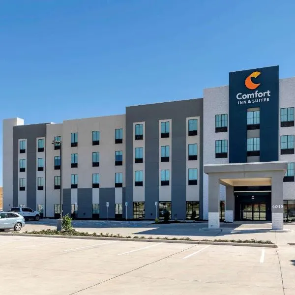 Comfort Inn & Suites Balch Springs - SE Dallas，位于Seagoville的酒店