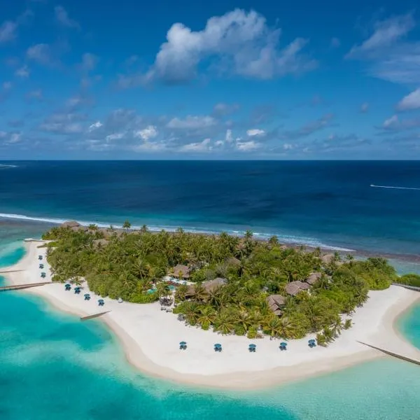 Naladhu Private Island Maldives - Special Offer On Transfer Rates For Summer 2024，位于古雷德胡的酒店