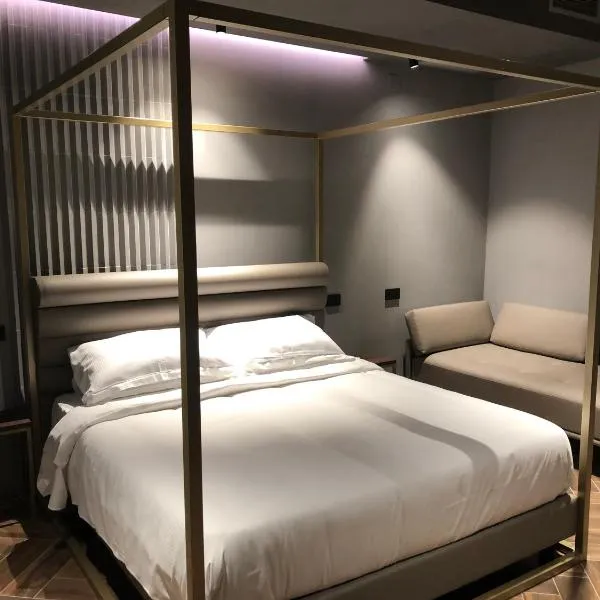 Materiaprima camere-rooms，位于曼托瓦的酒店